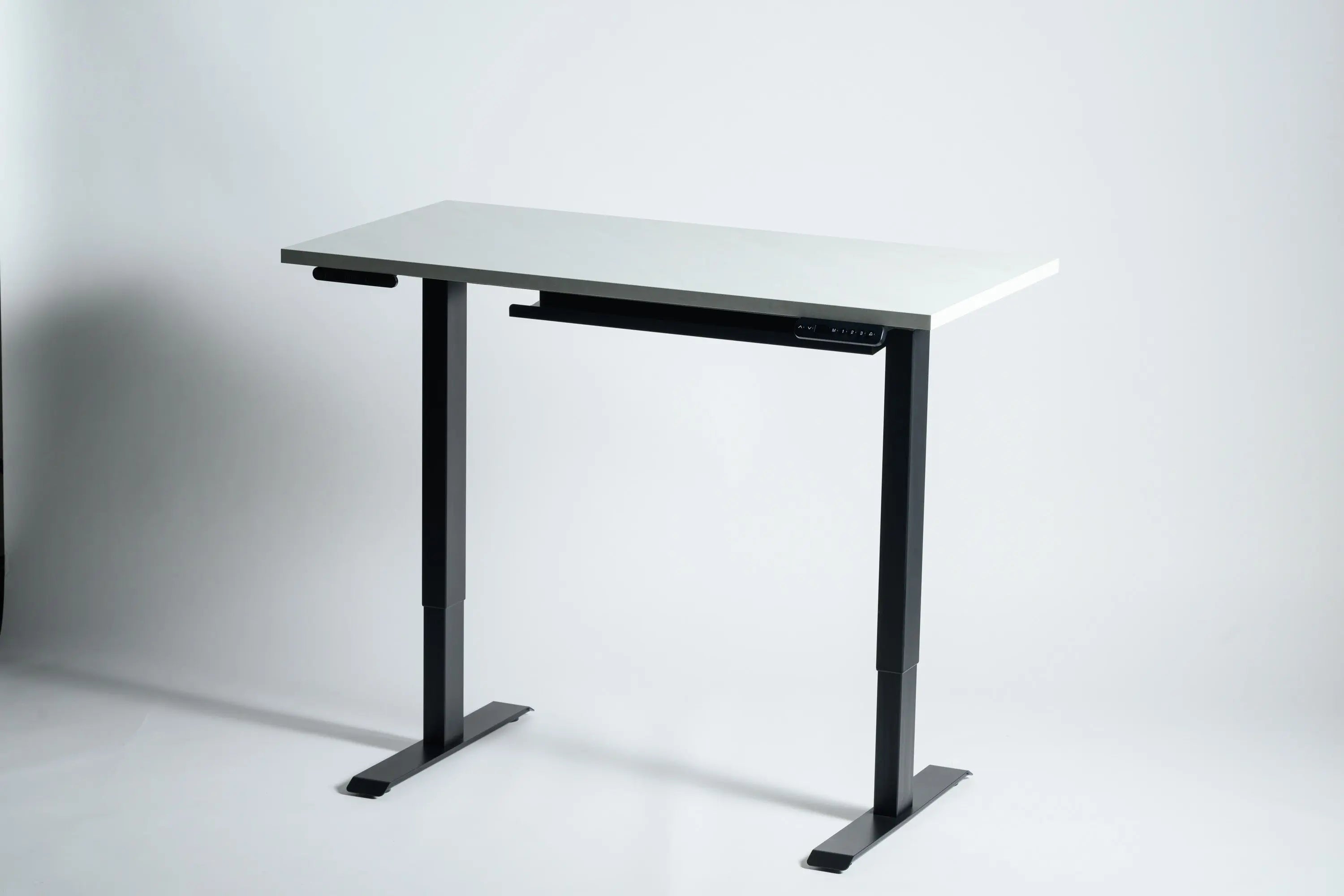 PAXTON 스톤 화이트 전동식 높이 조절 데스크